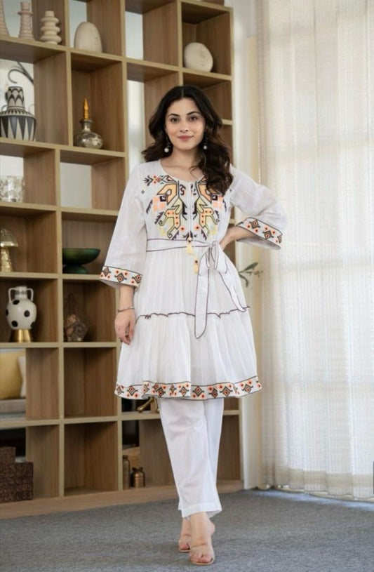 Elegant White Embroidered Short Dress with Belt