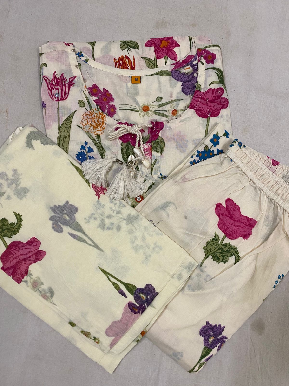 Floral Printed Kurta Set with Dupatta – Elegant Everyday Ethnic Wear