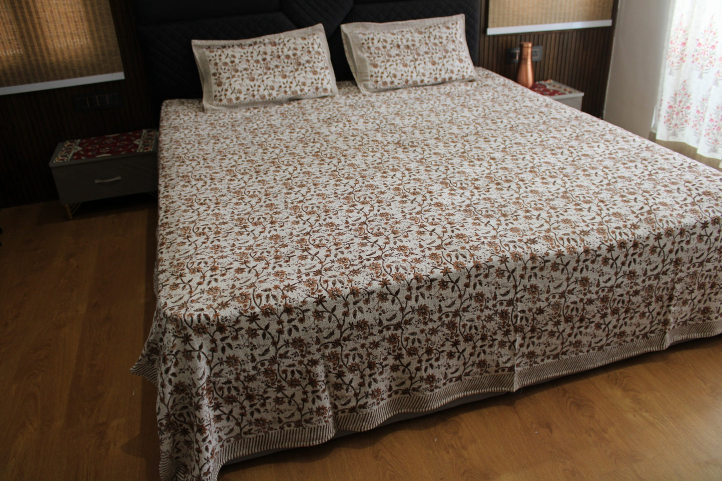 Jute Bedsheet with Pillow Covers