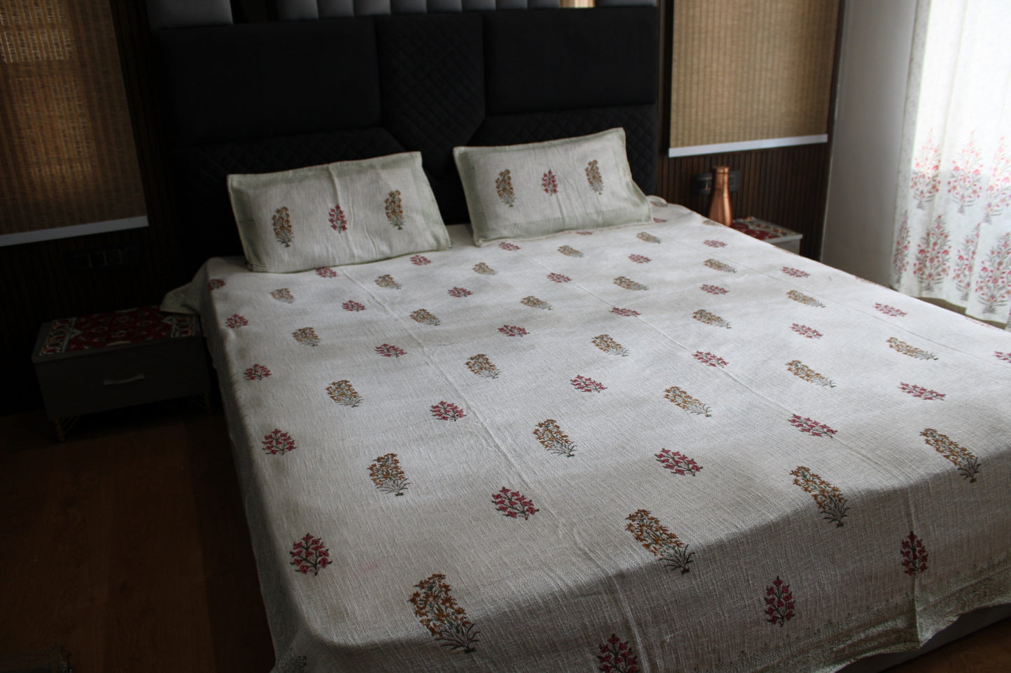 Rustic Floral Jute Bedsheet with Pillow Covers