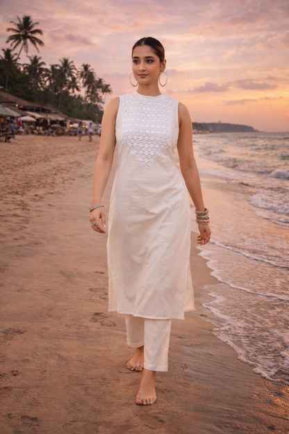 Women’s Sleeveless Cotton Kurti – Elegant Solid Ethnic Straight Kurta for Casual, Office & Festive Wear