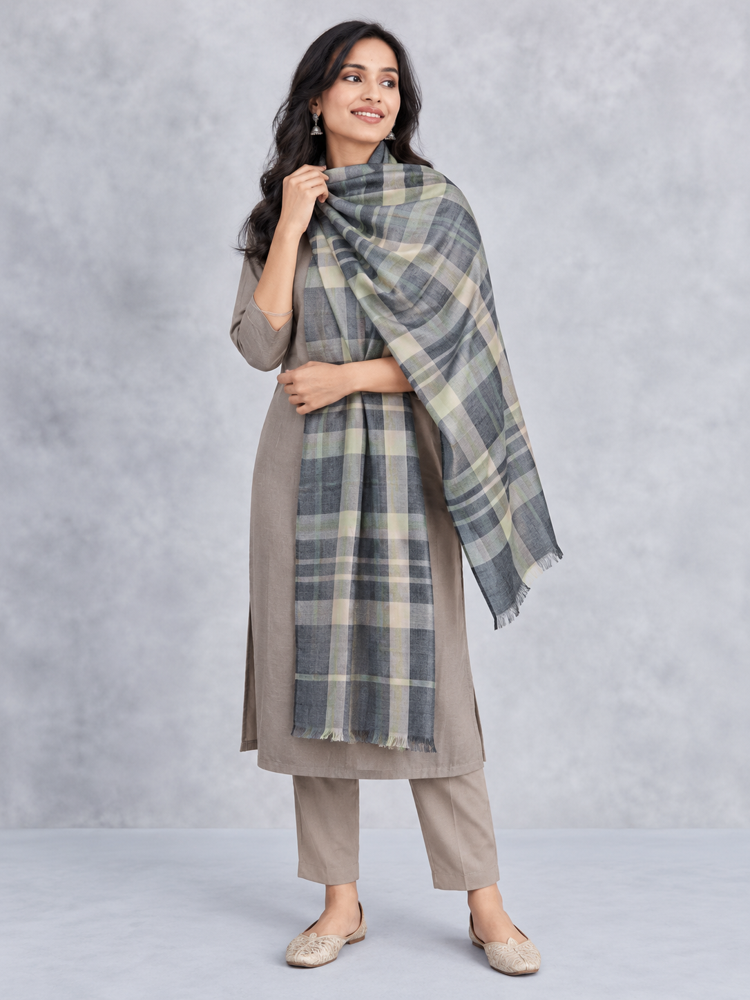 Natural Fab Unisex Wool Stole – Soft Winter Wrap for Men and Women