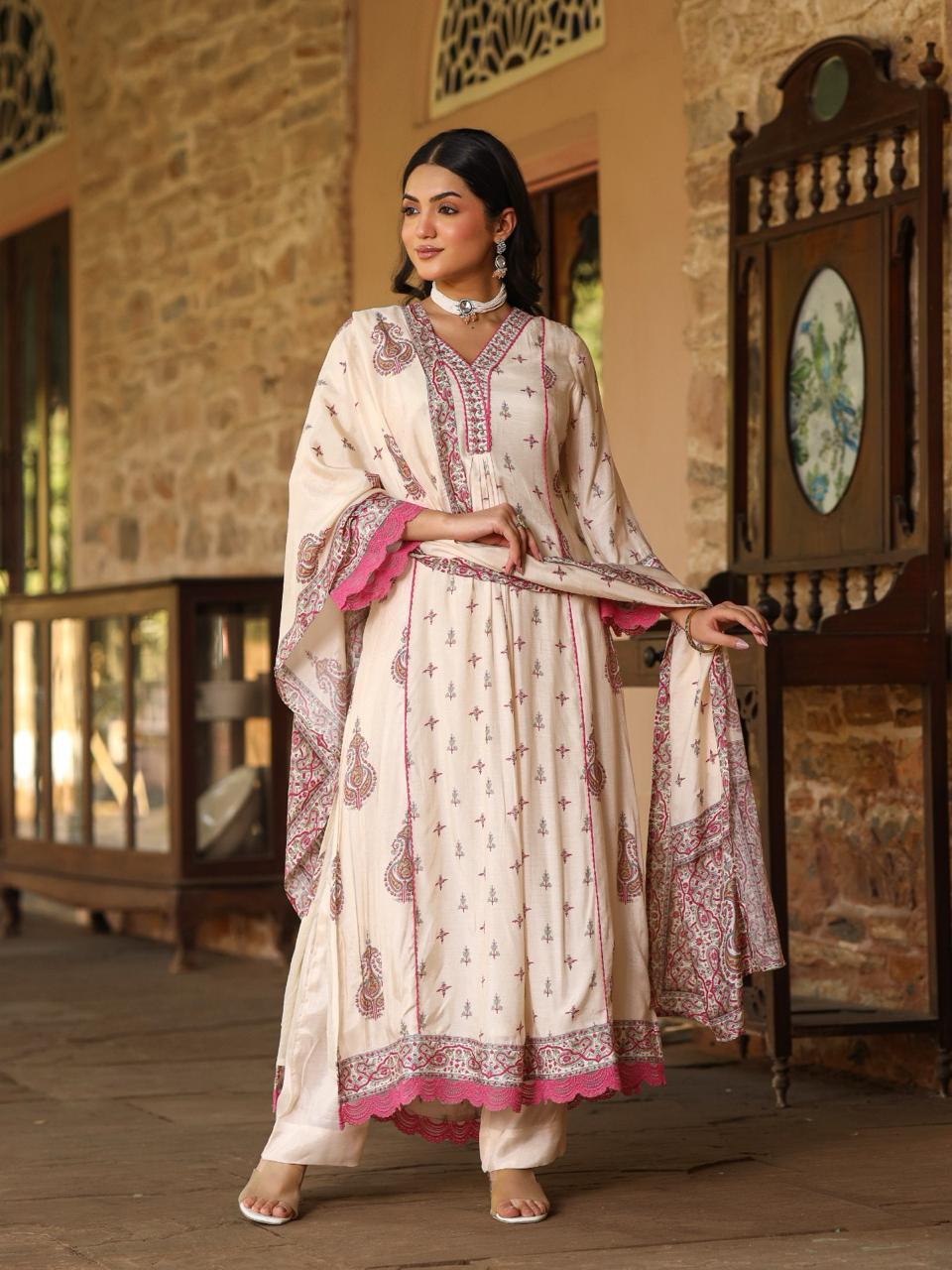 Off-White Kurti Set with Neck Embroidery and Dupatta