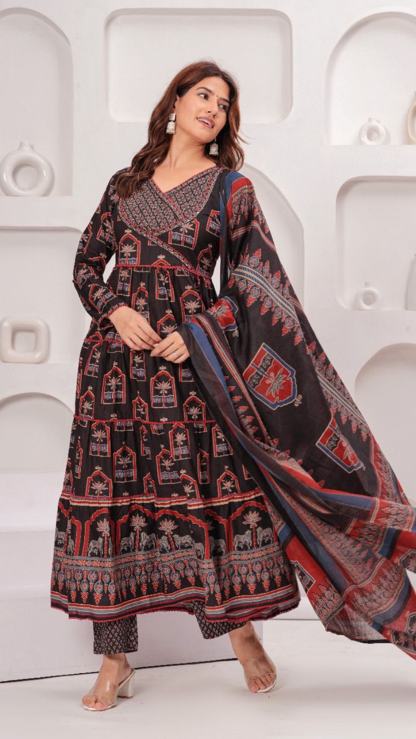 Black Anarkali with Dupatta Set - Traditional Motifs