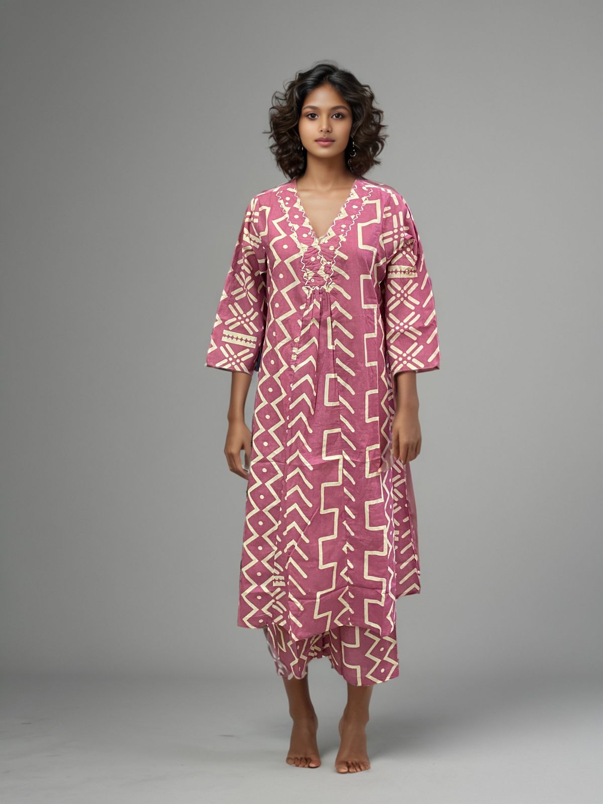 Blush Pink Geometric Print Cotton Kurta Set with Pleated Neckline