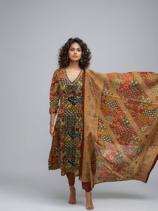 Women's Multicolor Kurti Set – Elegant Ethnic Wear for Everyday & Festive Look