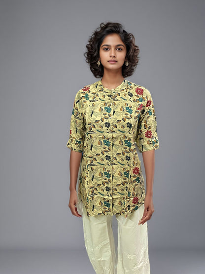 Women's Beige Kurti with Red & Blue Floral Print – Graceful Ethnic Wear for Everyday Elegance