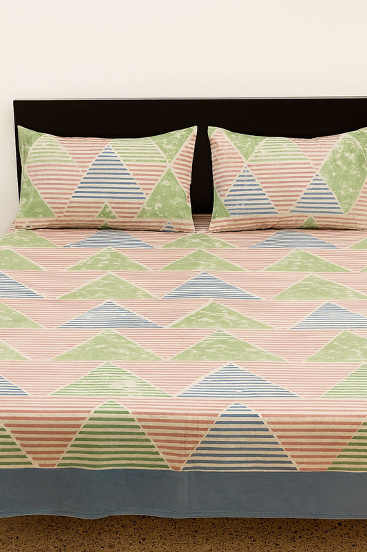 Pastel Triangle Print Cotton Double Bedsheet Set – Soft Green, Blue & Pink with Pillow Covers
