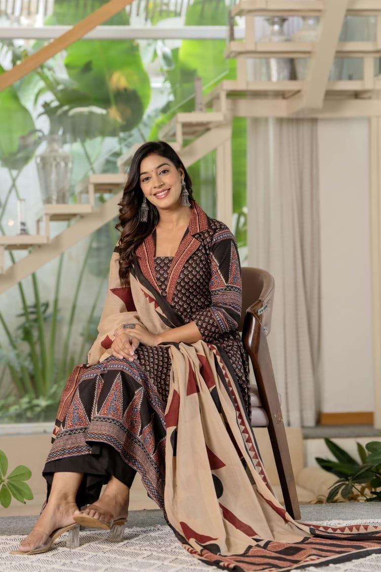 Black Printed Anarkali Kurta Set with Dupatta for Women – Elegant Cotton Ethnic Wear | Festive & Party Collection