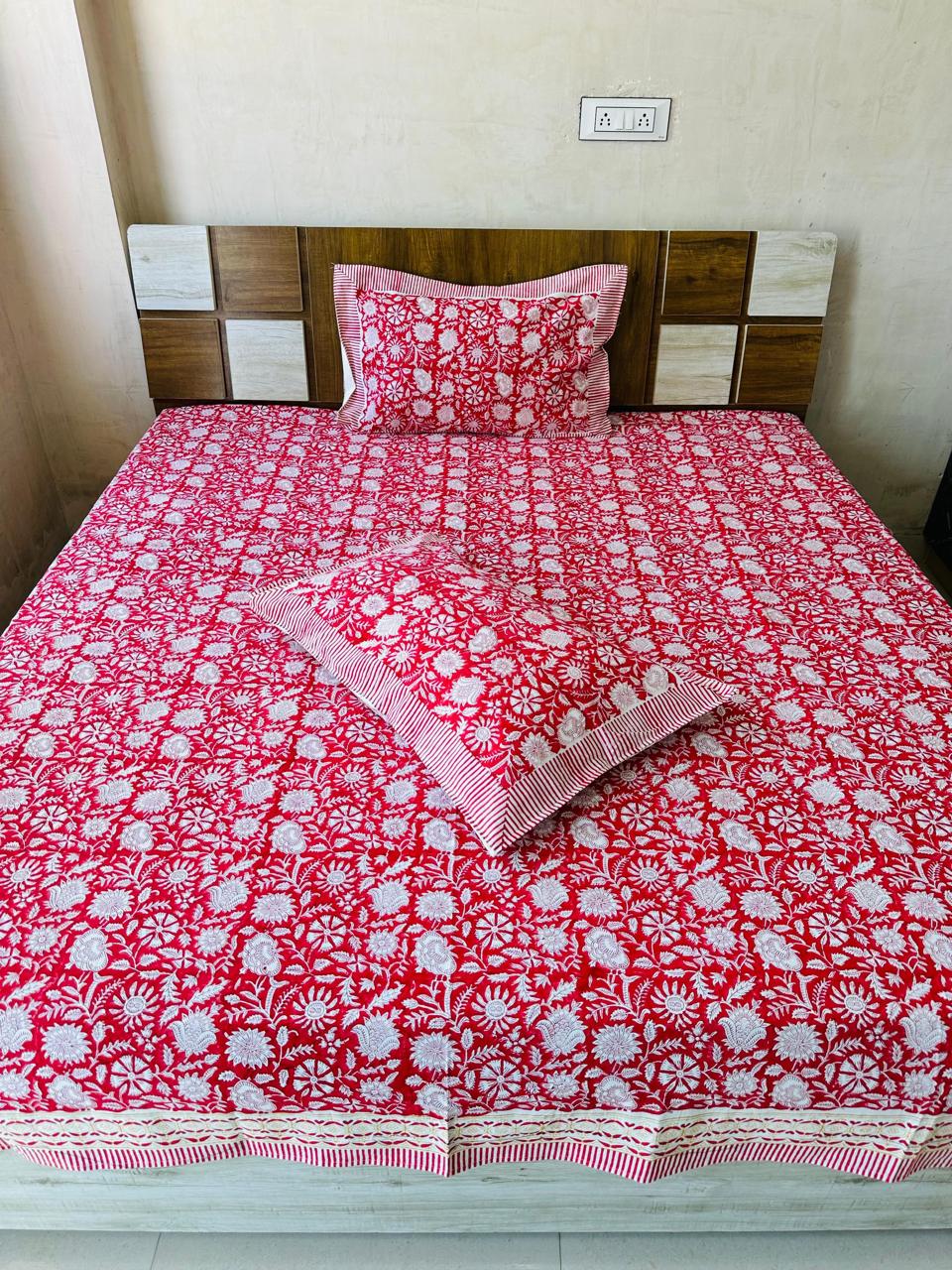 Pure Cotton Handblock Printed Double Bedsheet 108x108 Inches with 2 Pillow Covers – King Size Soft Breathable Floral Bed Sheet